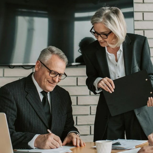 Finwice team working